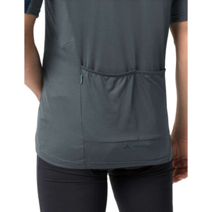 Me Kuro Shirt II - Rückentaschen
