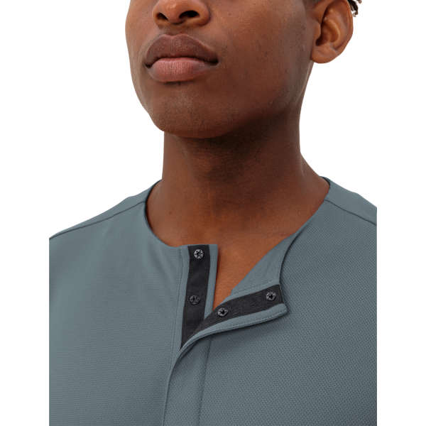 Me Adlux Shirt - Detailansicht